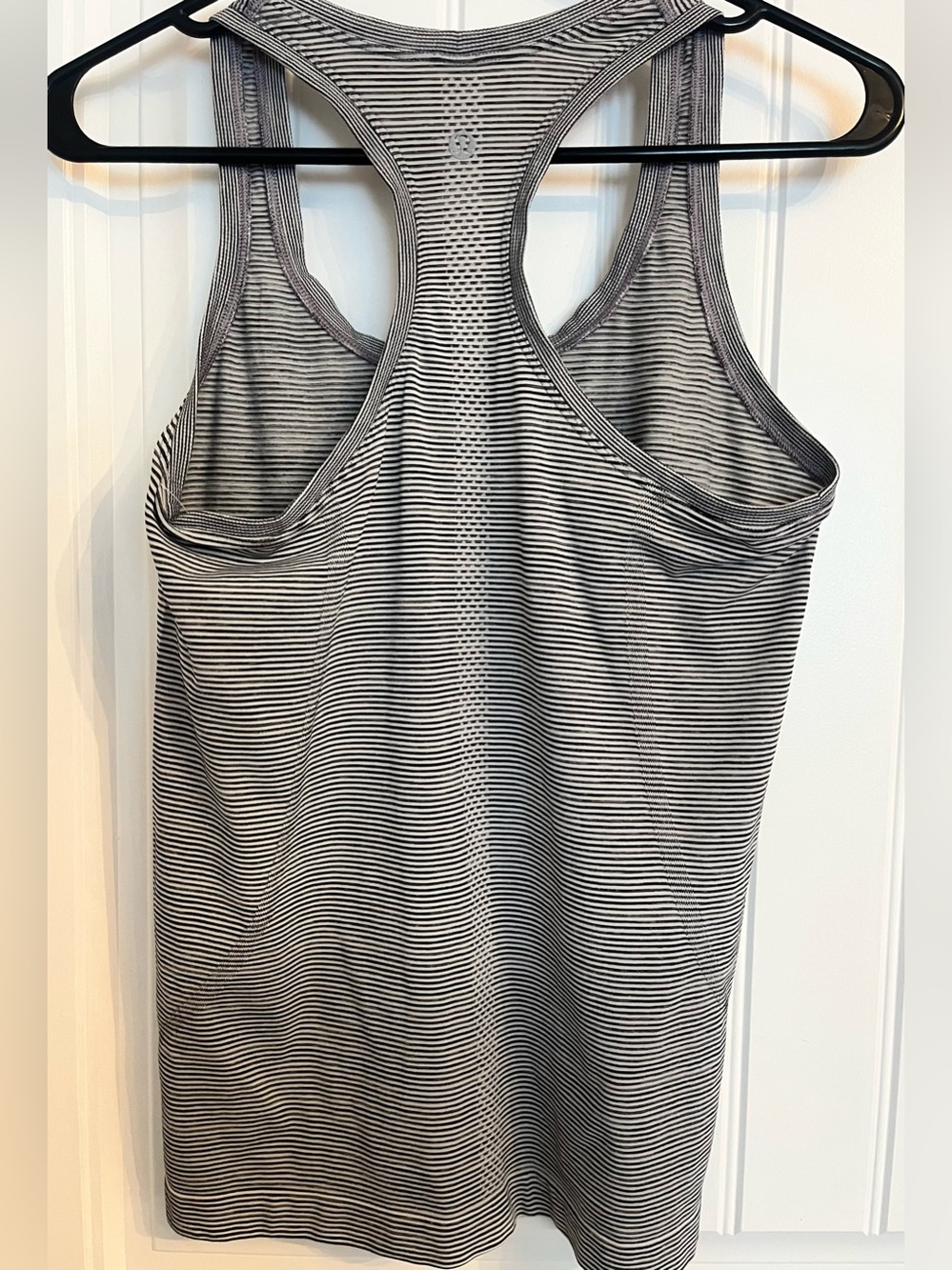 Lululemon Swiftly Tech Racerback Tank - Size 6